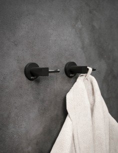 Zafiro Percha Negro 2